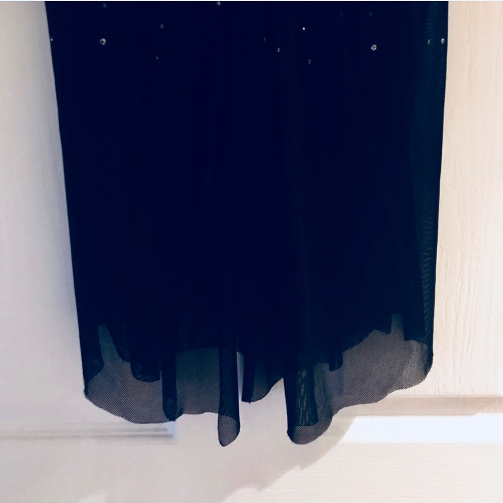 Express 💫 Chic Top ✨🎁✨✨ - Picture 3 of 6